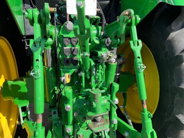 John Deere 7710 PowerQuad – Workhorse 155 HP Row-Crop Tractor