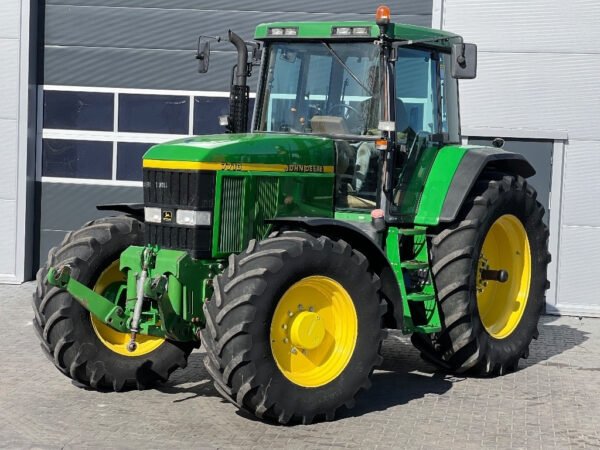 John Deere 7710 PowerQuad – Workhorse 155 HP Row-Crop Tractor