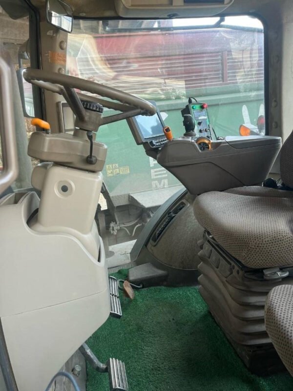 2015 John Deere 7230R – 230 Rated HP, Peak ~253 HP, Built for Tough Jobs