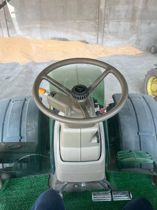 2015 John Deere 7230R – 230 Rated HP, Peak ~253 HP, Built for Tough Jobs