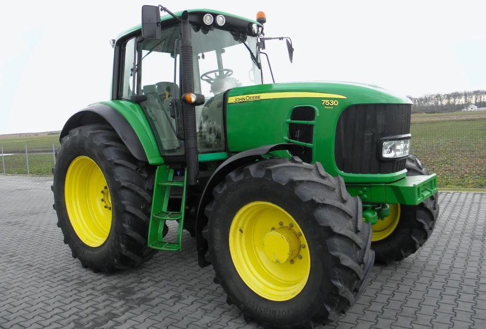 John Deere 7530 Premium (2010) – High-Performance Row-Crop Workhorse