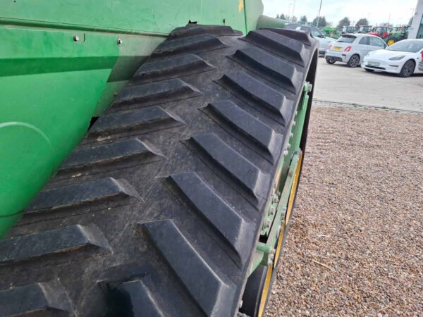 2017 John Deere T670i – High-Capacity T-Series Combine for Demanding Harvests