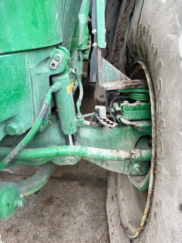 2015 John Deere 7230R – 230 Rated HP, Peak ~253 HP, Built for Tough Jobs