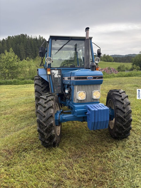 Ford 4610 4×4 1986 – Rugged Utility in a Compact Package