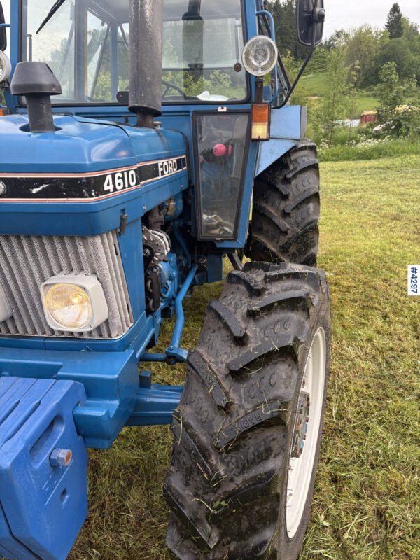 Ford 4610 4×4 1986 – Rugged Utility in a Compact Package