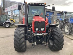 2004 Massey Ferguson 6480 Dyna-4 – Reliable Power Versatility in the 145-HP Class