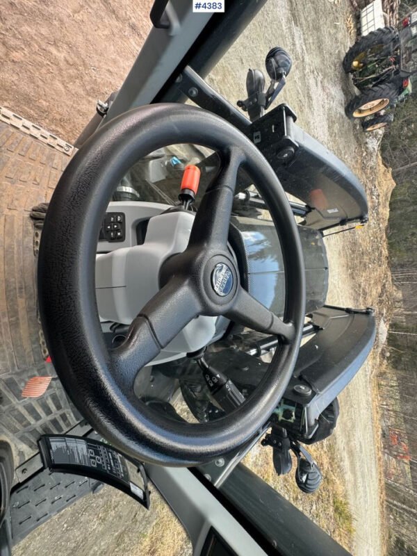 2021 Valtra T234 Versu – Premium 253 HP 4WD with Quicke Q7 Loader