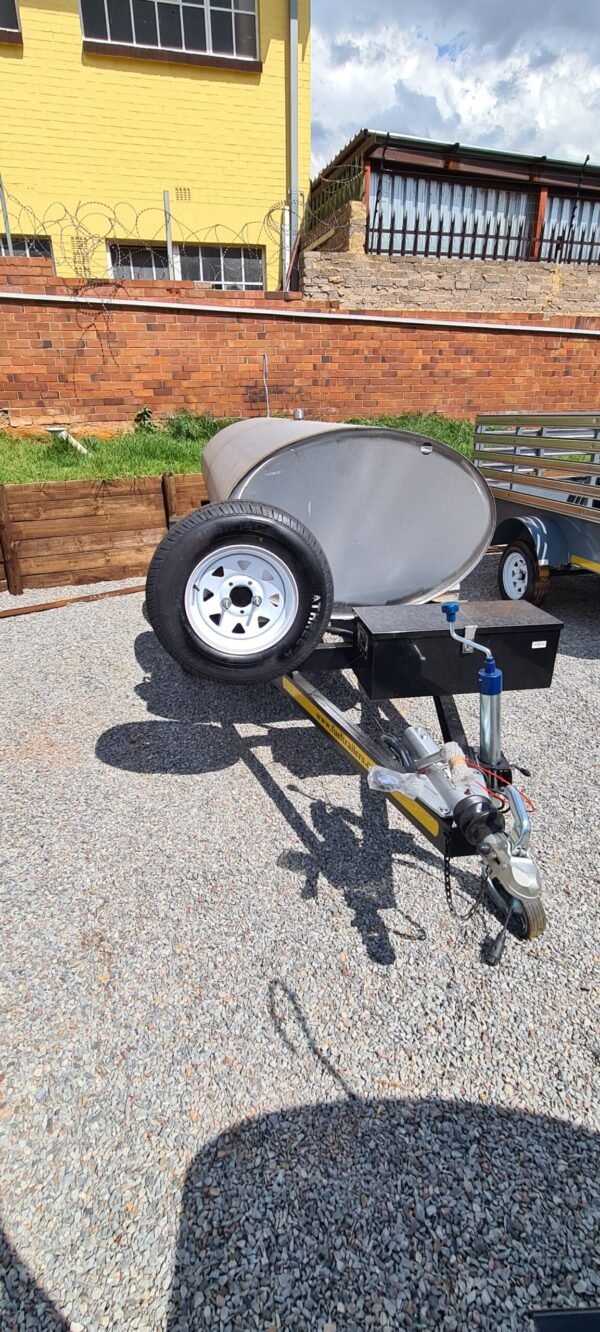 500 L Diesel Bowser Trailer – 50 LPM, 12 V Horizontal Tank, Unbraked (Bowser), Manufacture Through Order.