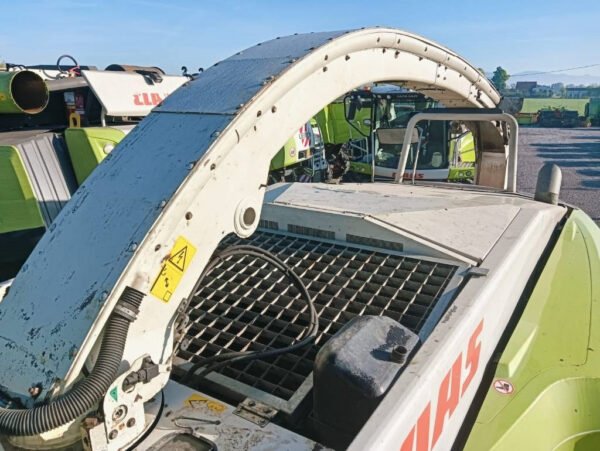 2012 CLAAS Jaguar 960 – Powerful Precise Forage Harvesting Capability