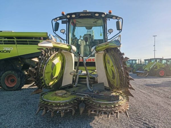 2012 CLAAS Jaguar 960 – Powerful Precise Forage Harvesting Capability