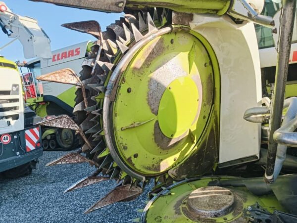 2012 CLAAS Jaguar 960 – Powerful Precise Forage Harvesting Capability