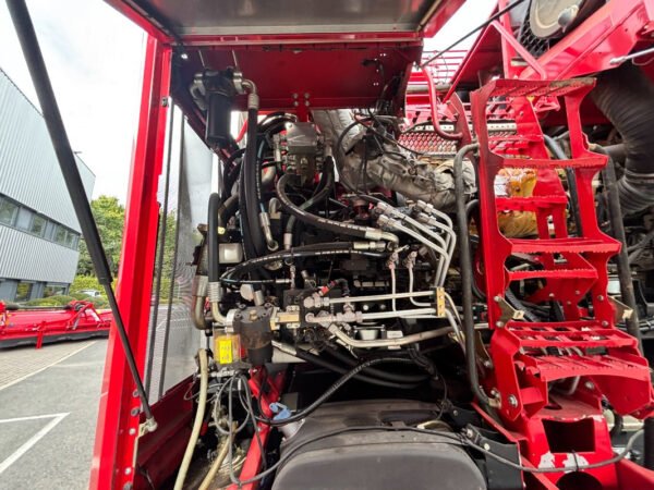 2017 HOLMER T4-40 Terra Dos – Advanced Multi-Row Harvester for Sugar Beet Root Crops