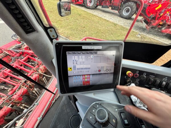 2017 HOLMER T4-40 Terra Dos – Advanced Multi-Row Harvester for Sugar Beet Root Crops