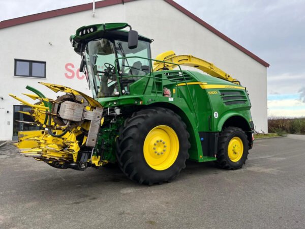 2018 John Deere 8300i + 910 BH – Power, Versatility Precision Harvesting