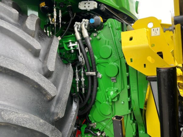 2018 John Deere 8300i + 910 BH – Power, Versatility Precision Harvesting