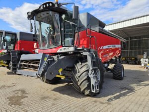 2015 Massey Ferguson Delta 9380 – High Capacity Hybrid Combine with Advanced Crop Flow
