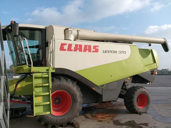 2007 CLAAS LEXION 570 – Balanced APS Combine Built for Durability Productivity