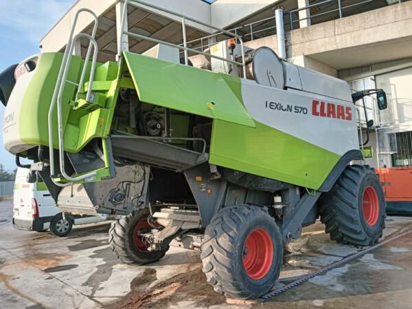 2007 CLAAS LEXION 570 – Balanced APS Combine Built for Durability Productivity
