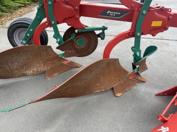 2023 Kverneland 150B Variomat Mounted Reversible Plough