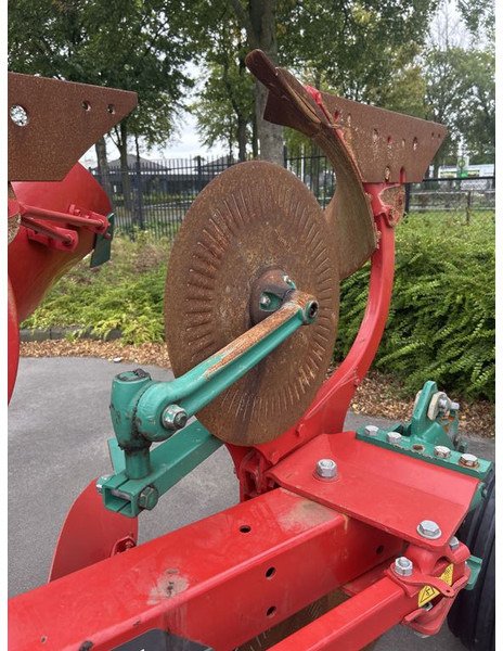 2023 Kverneland 150B Variomat Mounted Reversible Plough