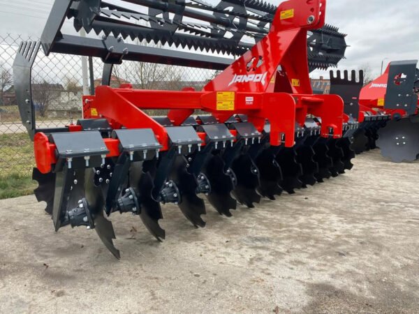 Janpol Medium COMPACT Disc Harrow – 3 m Working Width