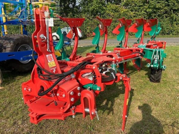 Kverneland Variomat Mounted Reversible Plough