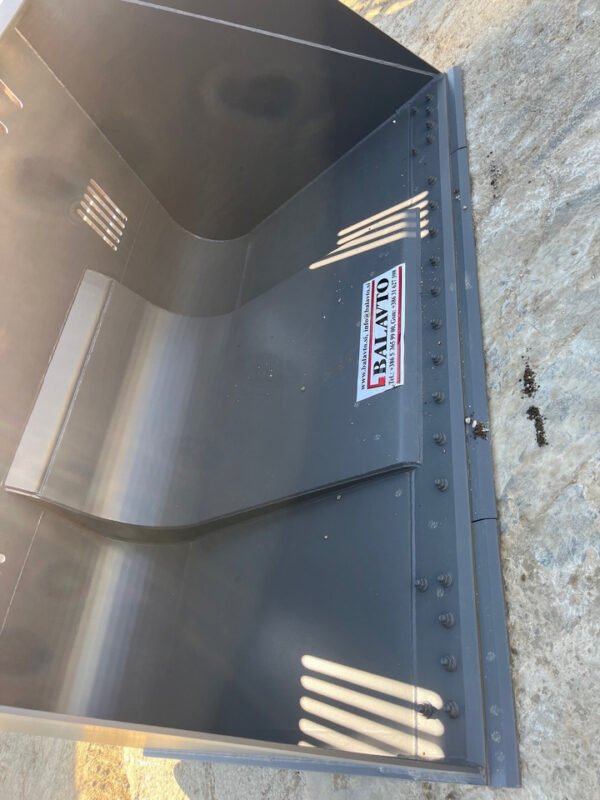 Balavto Loader Bucket – 3000 mm Heavy-Duty Loader Attachment