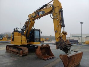 Caterpillar 325F CR Crawler Excavator – Heavy-Duty Compact Radius Excavator 2018