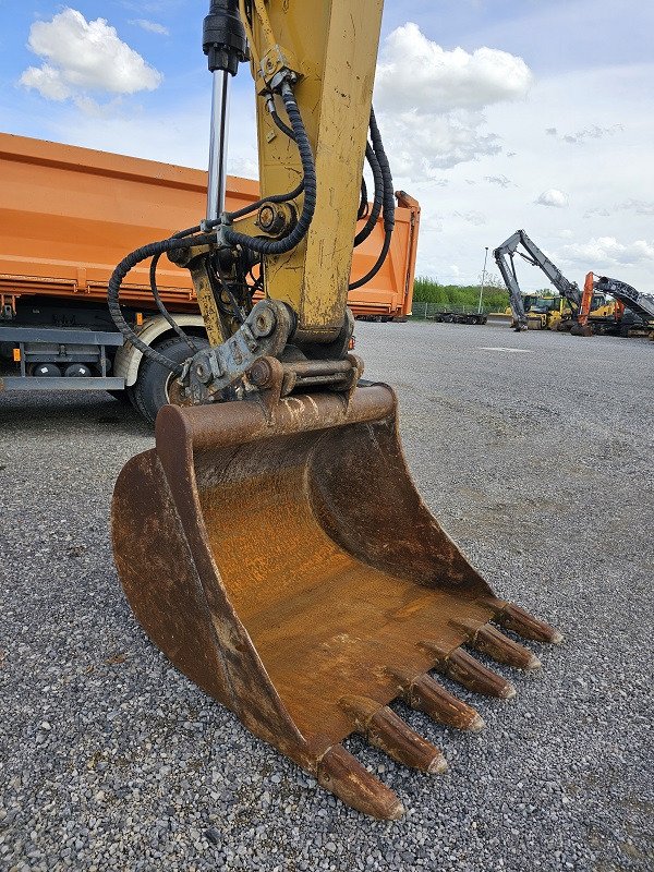 Caterpillar 323EL GPS Trimble Crawler Excavator – Used 2015