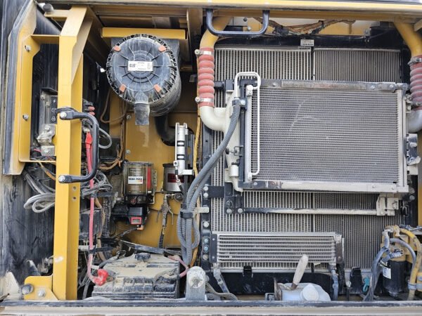 Caterpillar 323EL GPS Trimble Crawler Excavator – Used 2015