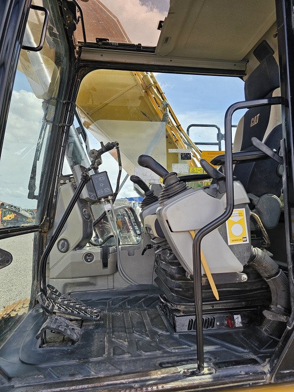 Caterpillar 323EL GPS Trimble Crawler Excavator – Used 2015