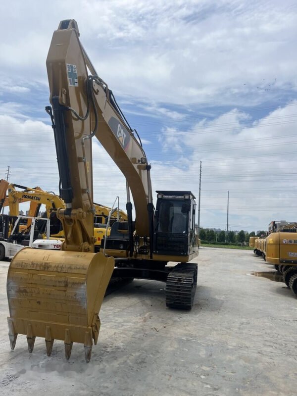 Caterpillar 323D2L Crawler Excavator – Powerful Medium Excavator for Heavy Duty Earthmoving 2020 Caterpillar 323D2L Crawler Excavator – Powerful Medium Excavator for Heavy Duty Earthmoving 2020