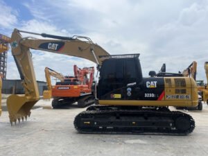 Caterpillar 323D2L Crawler Excavator – Powerful Medium Excavator for Heavy Duty Earthmoving 2020