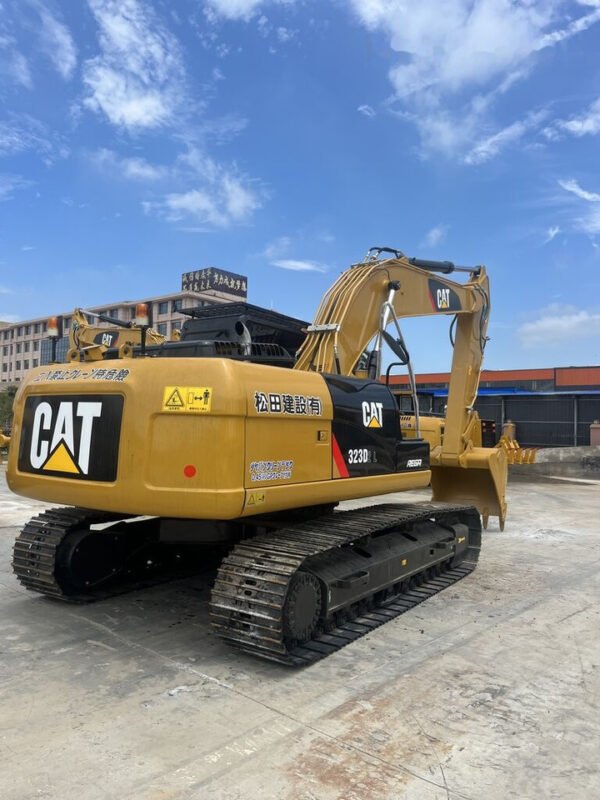 Caterpillar 323D2L Crawler Excavator – Powerful Medium Excavator for Heavy Duty Earthmoving 2020 Caterpillar 323D2L Crawler Excavator – Powerful Medium Excavator for Heavy Duty Earthmoving 2020