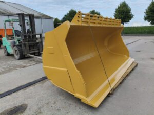 Caterpillar 980 Loader Bucket – Heavy Duty Earth-Moving Attachment