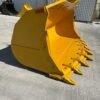 Komatsu WA470 Rock Bucket – Heavy-Duty Loader Attachment