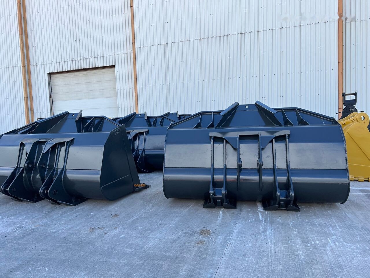 2023 Volvo L150 Rock Bucket – Heavy-Duty Loader Attachment