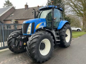2004 New Holland TG230 / T8030 All-Wheel Drive Farm Tractor 2004 New Holland TG230 / T8030 All-Wheel Drive Farm Tractor
