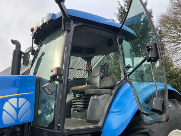 2004 New Holland TG230 / T8030 All-Wheel Drive Farm Tractor