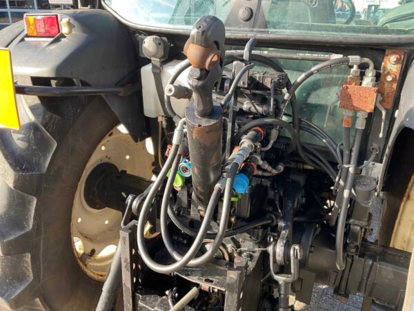 2005 New Holland TN95DAP Four-Wheel Drive Farm Tractor – 90HP Utility Tractor