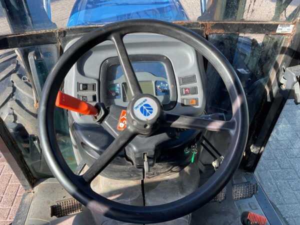 2005 New Holland TN95DAP Four-Wheel Drive Farm Tractor – 90HP Utility Tractor