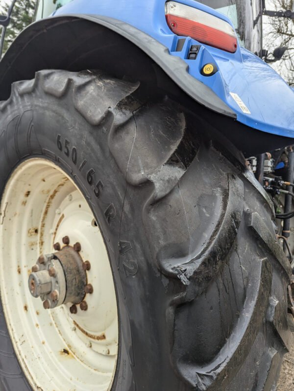 2013 New Holland T7.260 PowerCommand Tractor – 260HP 4WD Farm Tractor