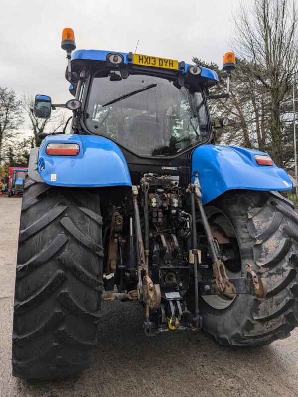 2013 New Holland T7.260 PowerCommand Tractor – 260HP 4WD Farm Tractor