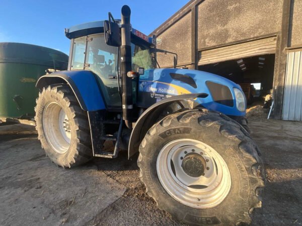2014 New Holland TVT195 4WD Agricultural Tractor