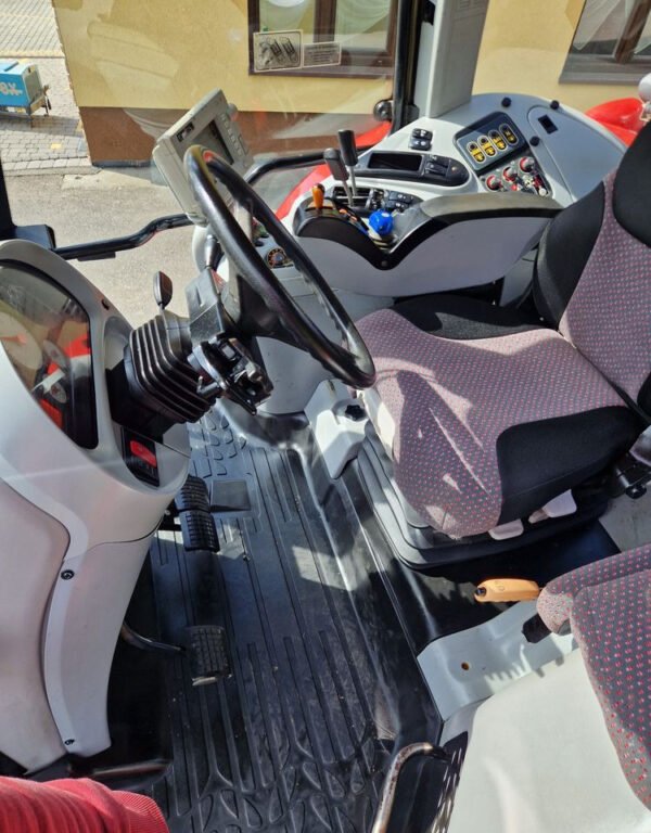 Massey Ferguson MF 7480 Dyna-TV (2008) – High-Performance 4WD Farm Tractor