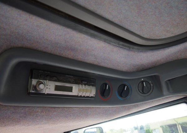 New Holland TM M135 Tractor (1998) – 135HP 4WD Farm Tractor