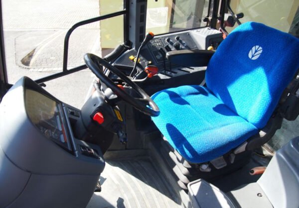 New Holland TM M135 Tractor (1998) – 135HP 4WD Farm Tractor