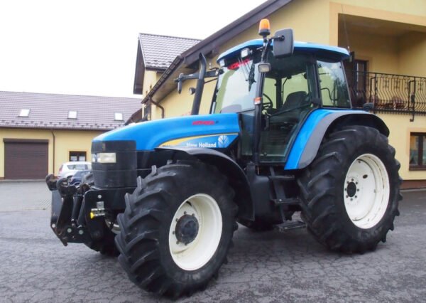 New Holland TM 140 Tractor 2004 – Powerful Agricultural Farm Tractor