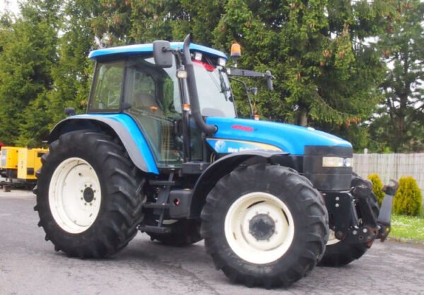 New Holland TM 140 Tractor 2004 – Powerful Agricultural Farm Tractor