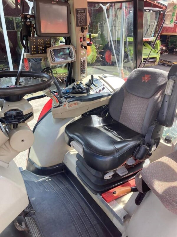 Massey Ferguson 7620 Dyna-6 Tractor – High-Performance Farm Tractor 2012